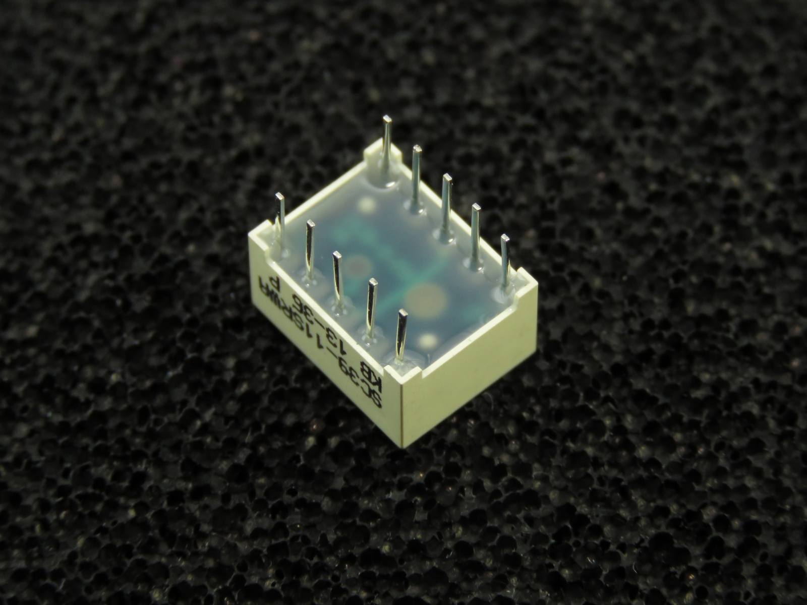 Afficheur LED 7 segments SC39-11SRWA (image 2/2)