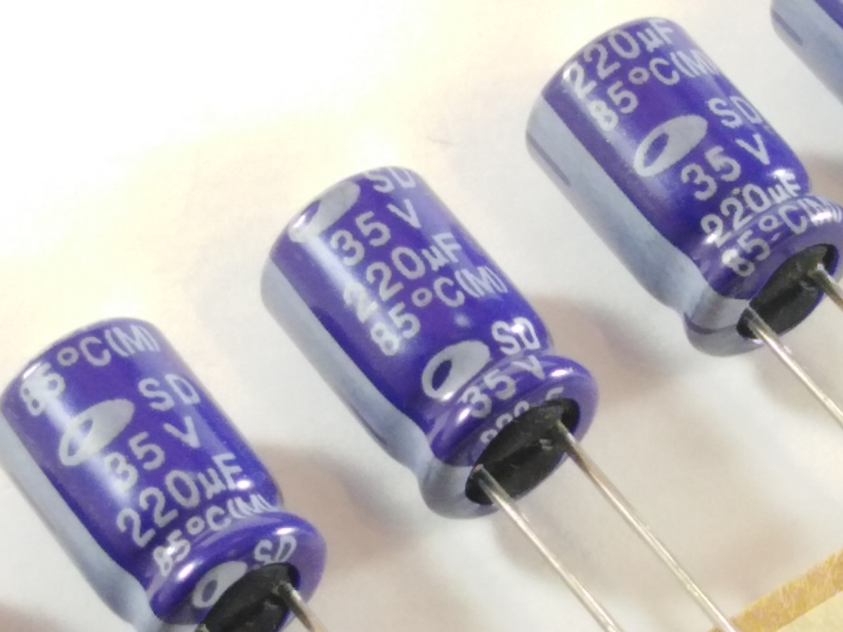 Condensateur chimique 220uF 35V SD1V227M0811MPF159