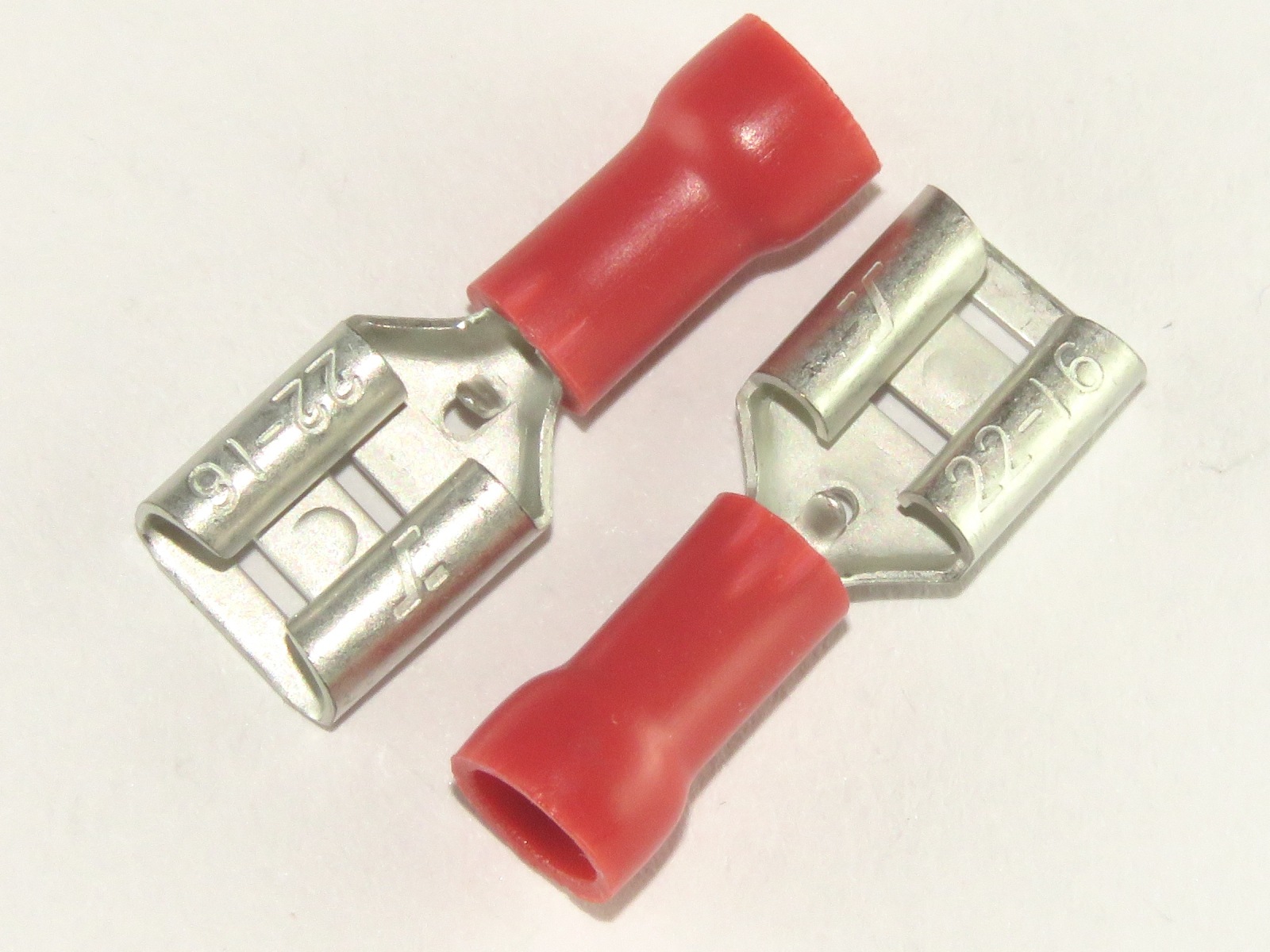 Cosse plate à sertir ST-0008