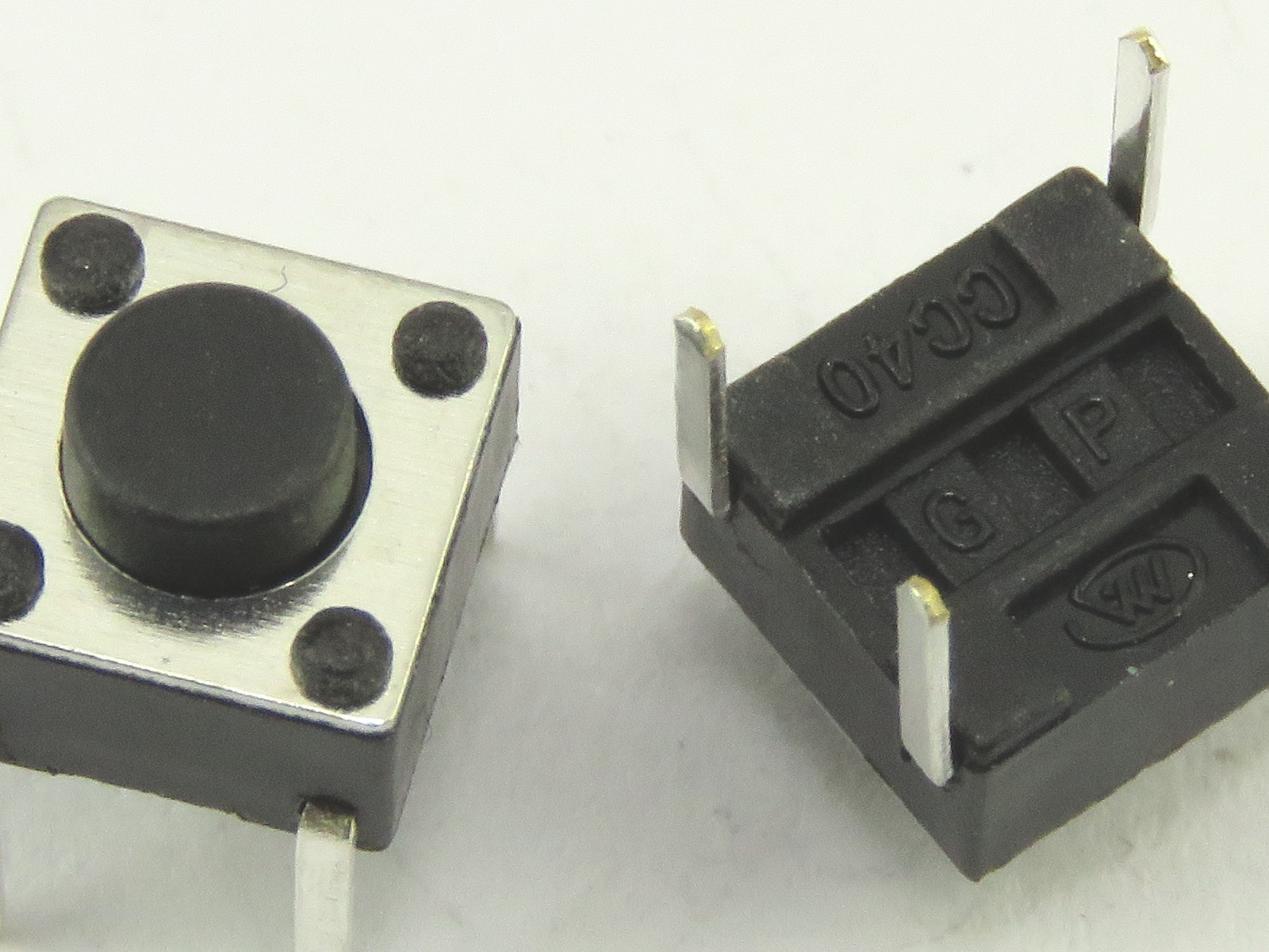 Bouton-poussoir miniature SW100664-015-160 (image 2/2)