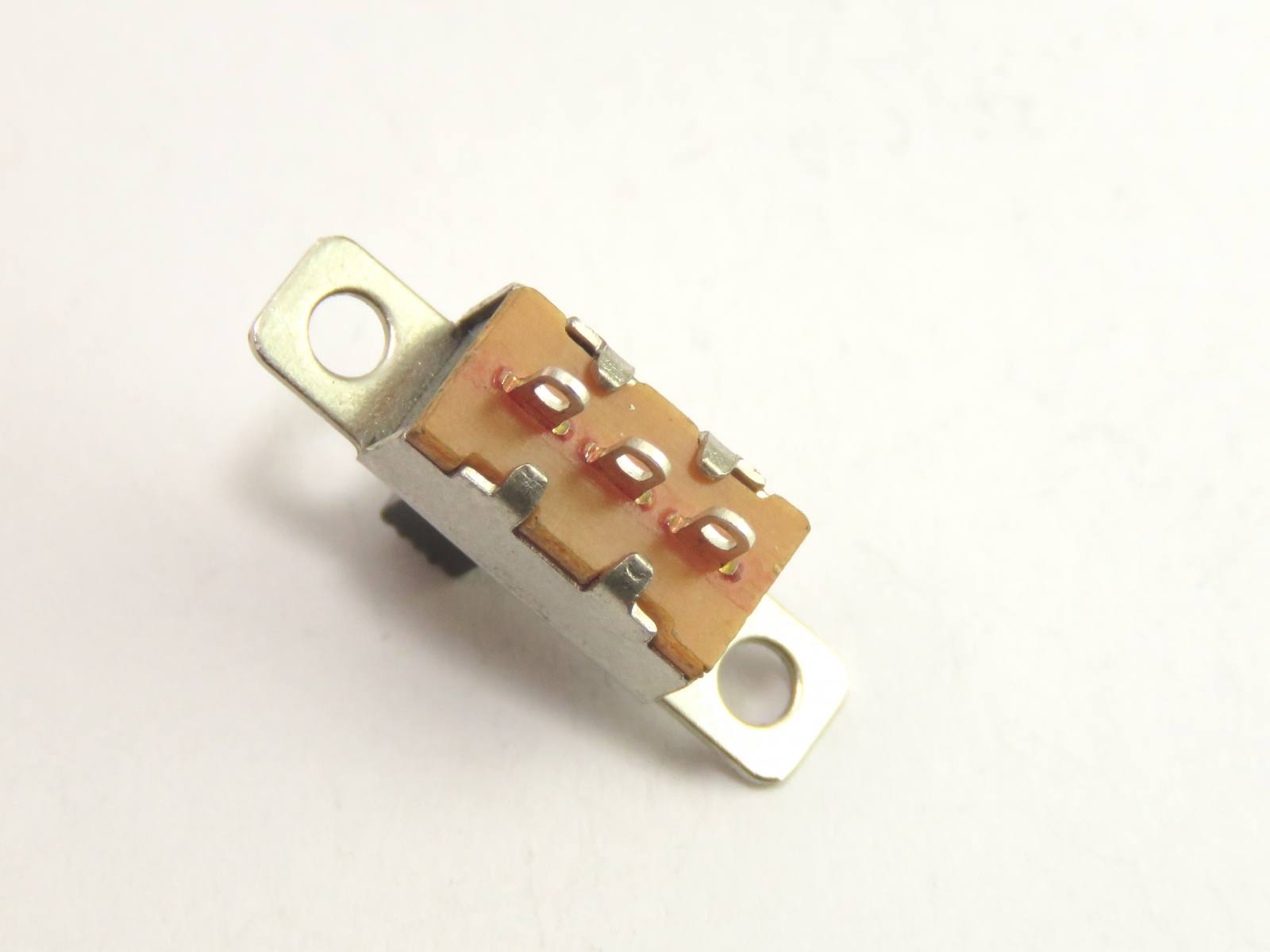 Interrupteur à glissière SW18000 (image 3/3)