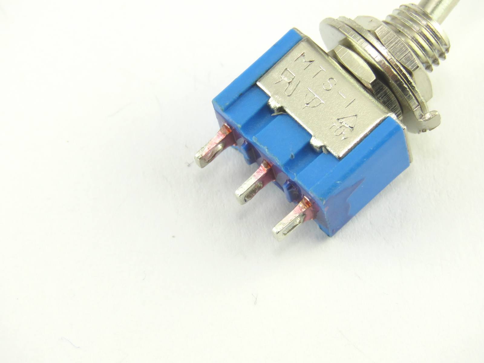 Inverseur à levier SW2001-2S (image 3/4)