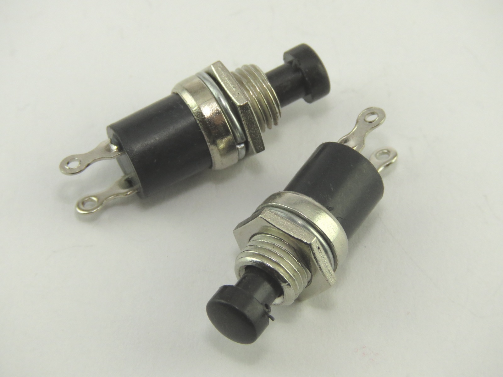 Bouton-poussoir noir SW3001-B