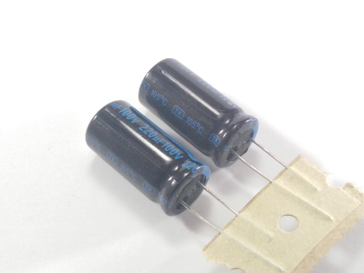 Condensateur chimique 220uF 100V TKP221M2AI25M