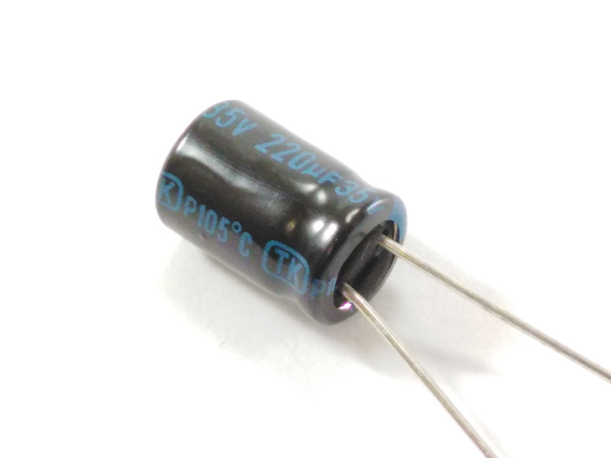 Condensateur chimique 220uF 35V TKR221M1VFBB
