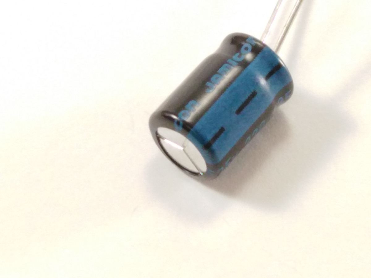 Condensateur chimique 220uF 35V TKR221M1VFBB (image 2/2)