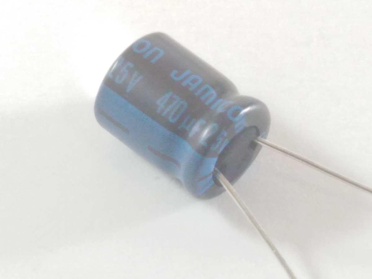 Condensateur chimique 470uF 25V TKR471M1EGBCM