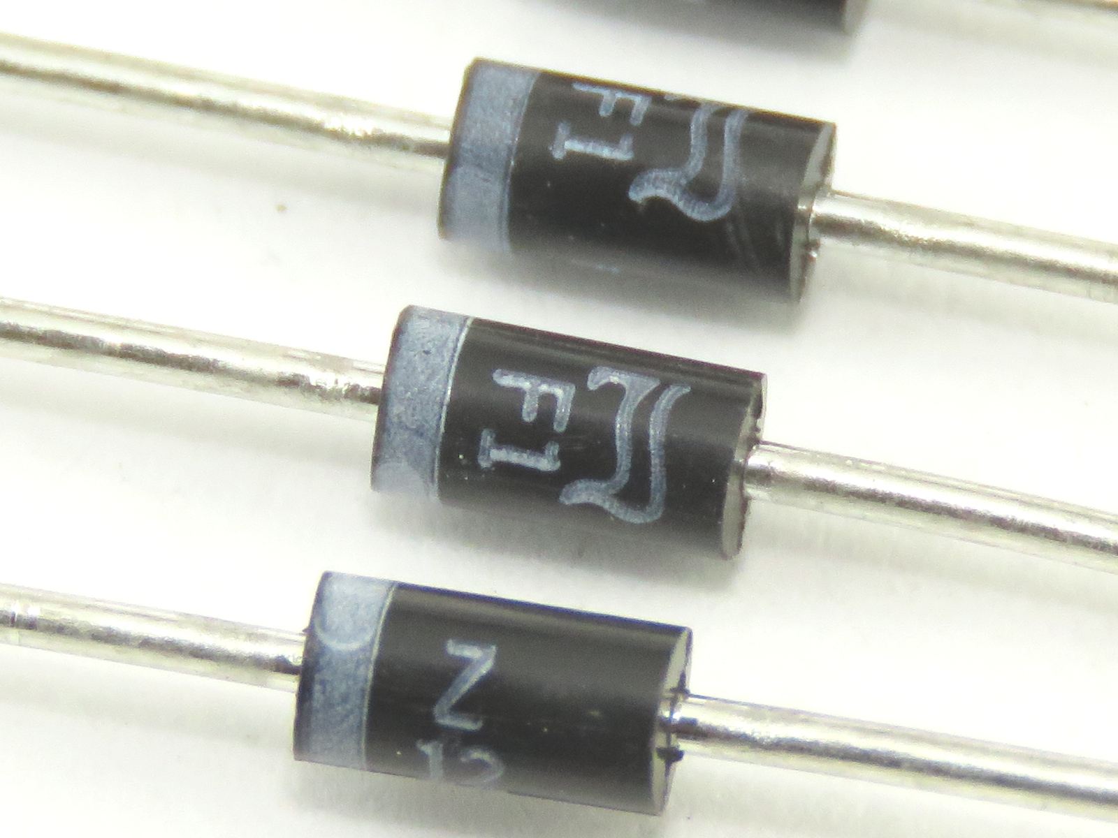 Diode Zéner ZY12